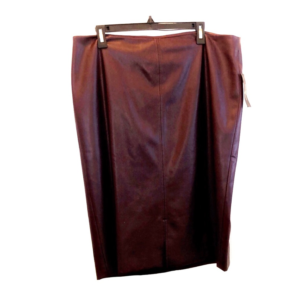 JCP Worthington bold burgundy skirt